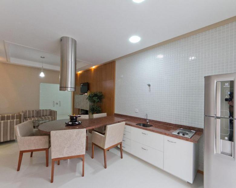 Alto Padrao! Shop. Estacao. Piscina, Sauna, Academia. Novo! كوريتيبا المظهر الخارجي الصورة